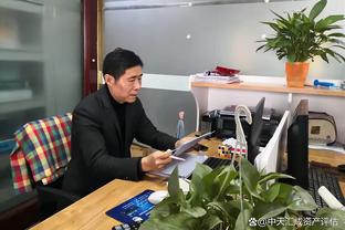 范德文：缺阵10周令人沮丧，现在感觉很健康希望能出战曼联